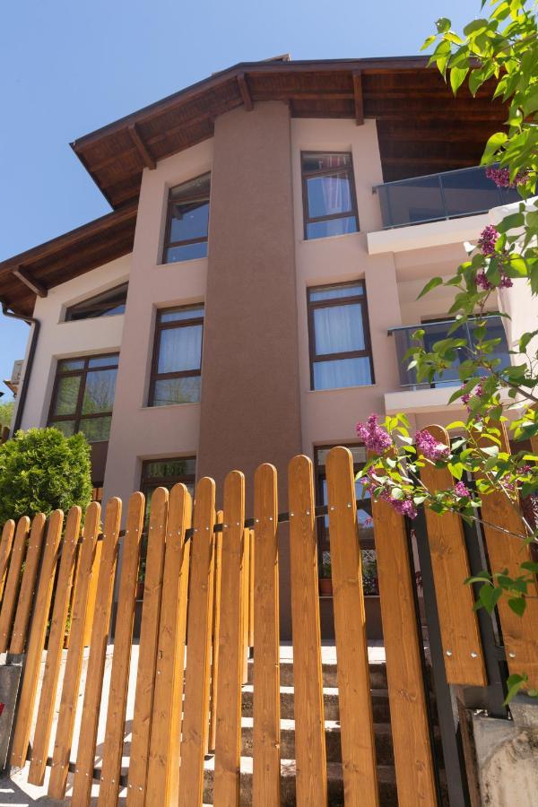 Къща За Гости" Никола" Dewin Exterior foto